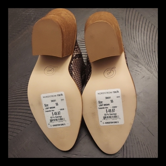 CHINESE LAUNDRY Snakeskin Embossed Almond Toe Slip-on Mules - Picture 8 of 12